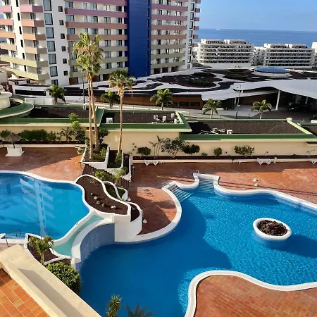 Modern 2-bedroom With Stunning View Appartement