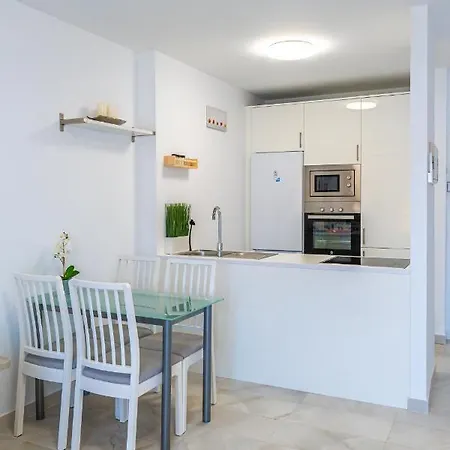 Modern 2-bedroom With Stunning View Appartement